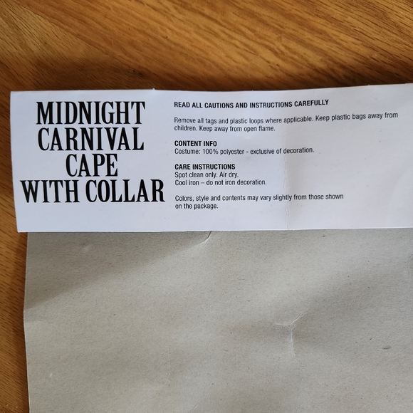 Vampire Cape/Midnight Carnival Cape with Collar, one size, costume - Picture 7 of 7